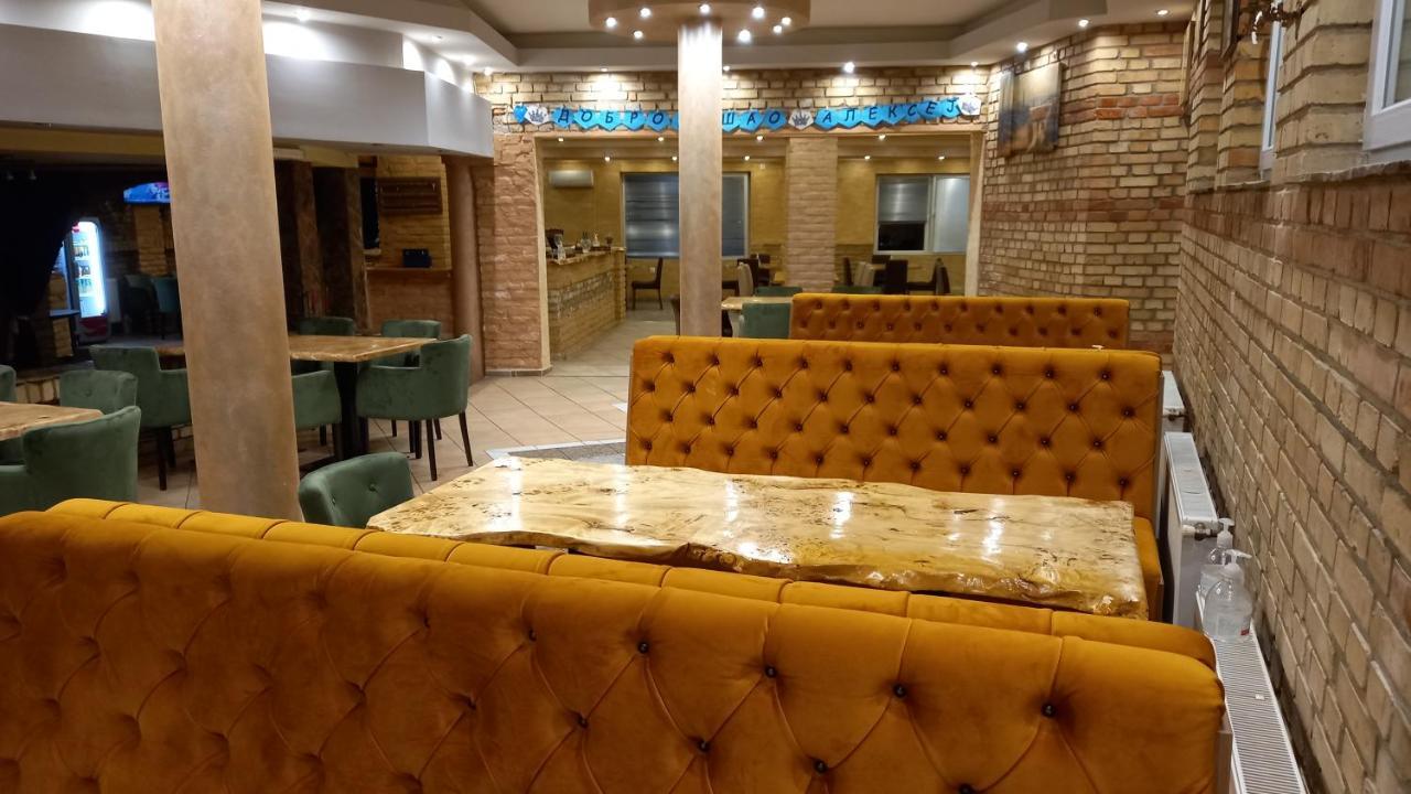Hotel Simke Garni Subotica Exterior foto