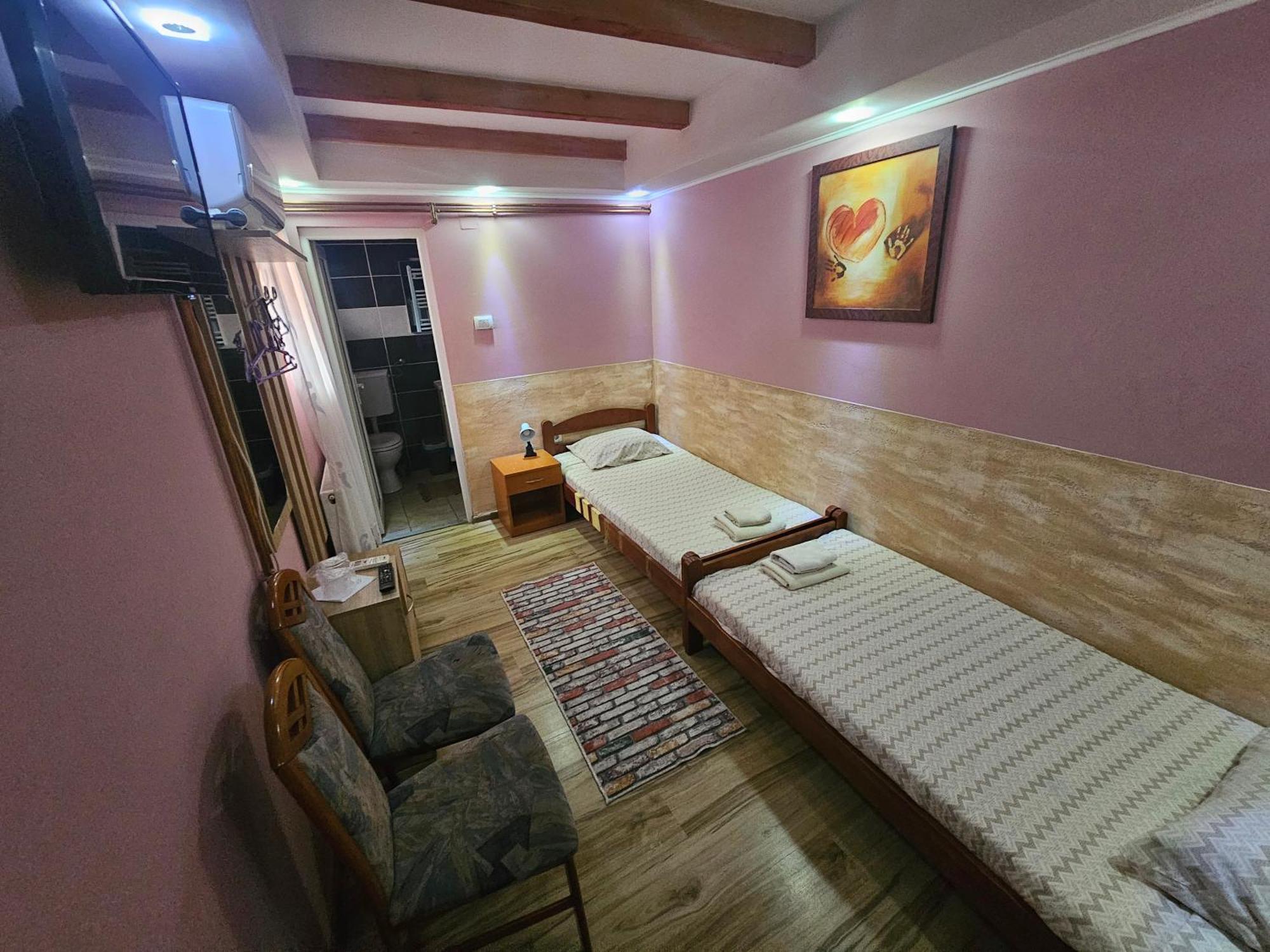 Hotel Simke Garni Subotica Exterior foto